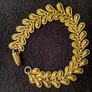 Lady Remington Vintage Gold tone bracelet